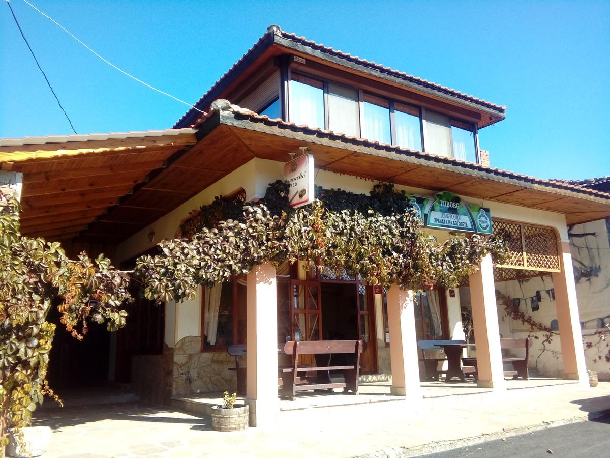 Guest House Ambrozia Kotel Exterior photo